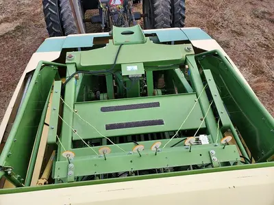 USED 2009 KRONE BP12130XC