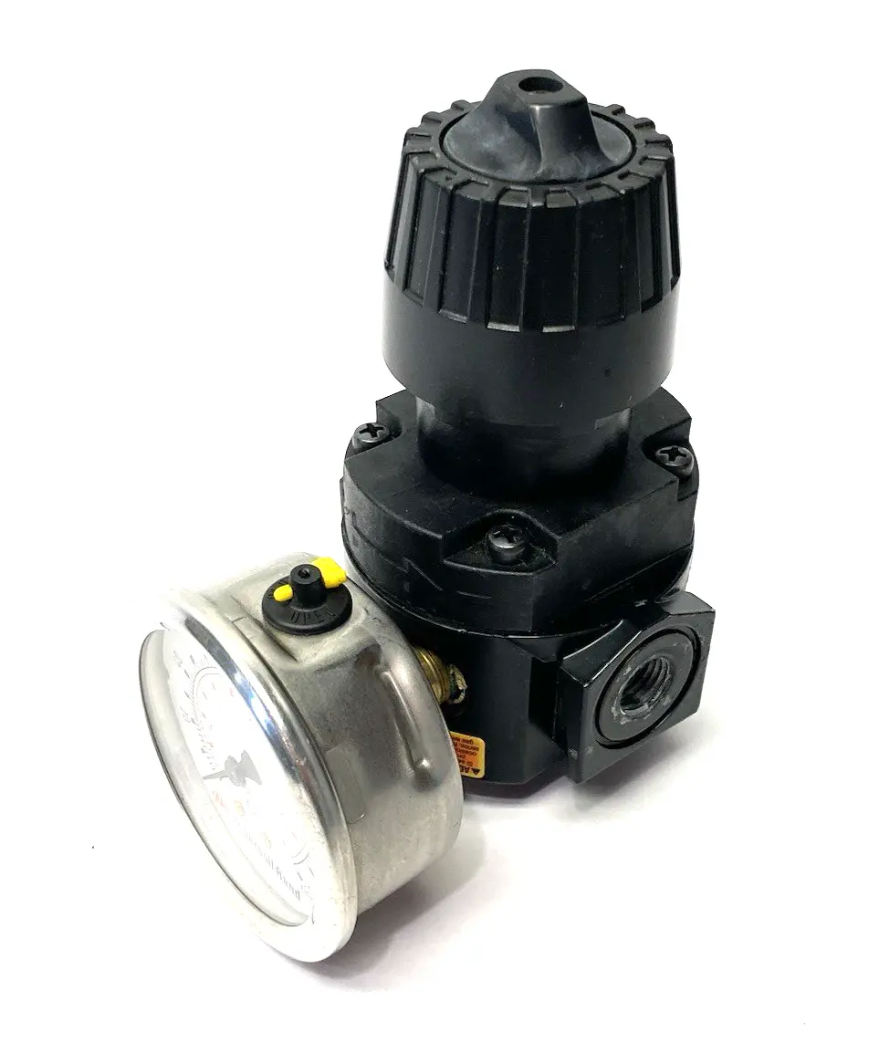 USED WILKERSON MODULAR PRESSURE REGULATOR, FULL FLOW PORTS 1/4" NPT
