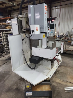 USED 2002 HAAS TM-1