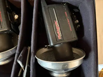 Photogenic PowerLight 1250C monolight in carrying case