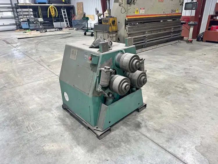 Used ROUNDO R3 Angle Bending Rolls Illinois US | Asset Exchange Corporation #1328002