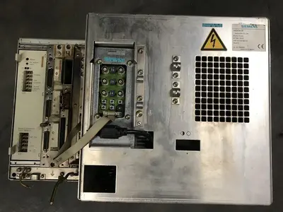 USED SIEMENS SIMUNERIK 880 6FC3985-7AU30
