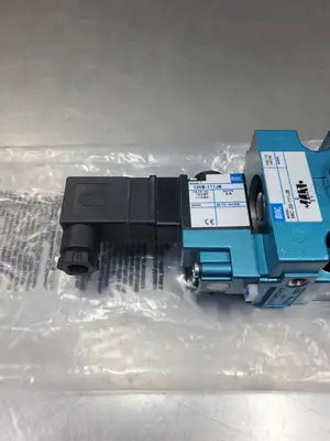 MAC VALVES 56C-33-611JB SOLENOID VALVE w/130B-611JB Plug 24VDC 6A-11