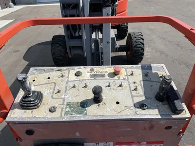 Used 2014 SKYJACK SJ46 AJ ARTICULATING BOOM LIFT Articulating Boom Lifts Alberta CA | Adcock Equipment #1418162
