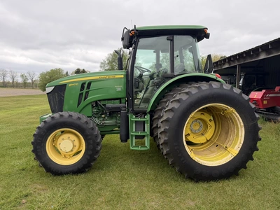 USED 2013 JOHN DEERE 6140D