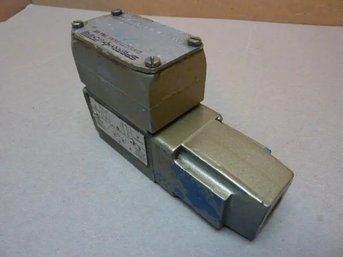 Used SPERRY VICKERS DG4V 3 2A W B 10LH D Valves/Fittings Michigan US | Ideal Machinery #699915