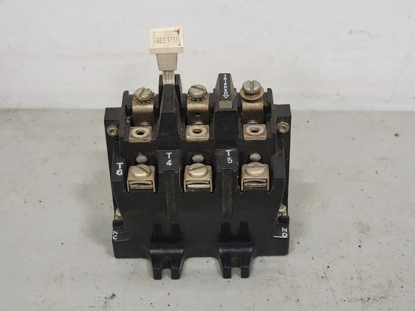 USED ALLEN-BRADLEY 595-A02