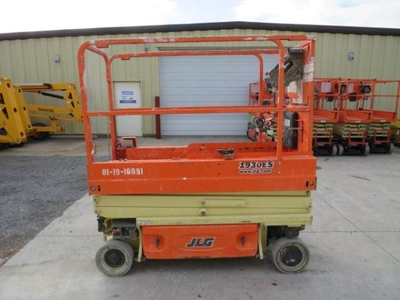 USED 2011 JLG 1930ES