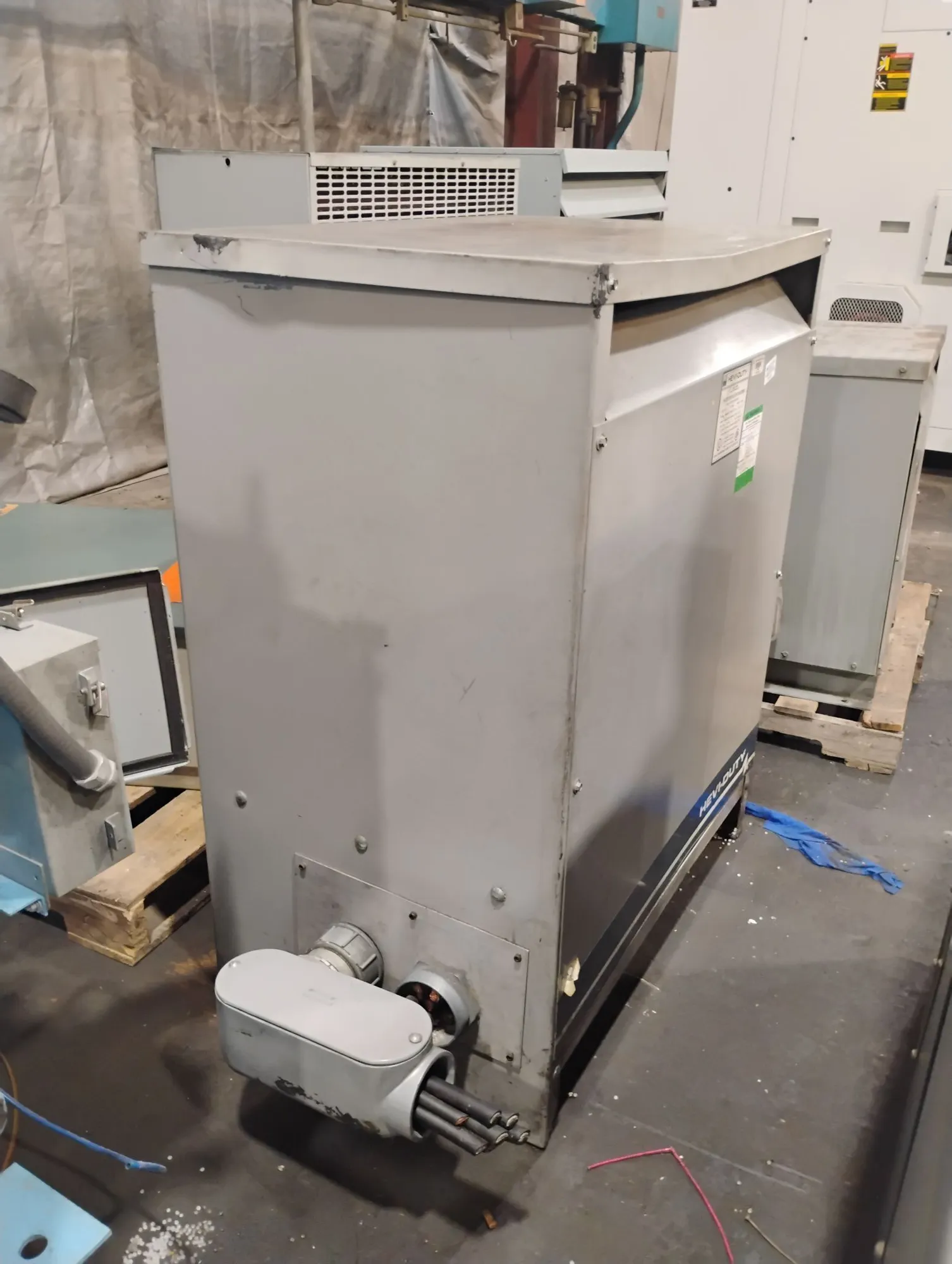USED EGS SOLA HEVI-DUTY DT651H330S