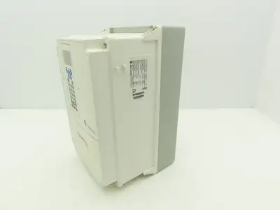 Allen Bradley 20AD040C3AYNANC0 PowerFlex 70 AC Drive 30Hp 480VAC 3Ph 40A Ser A
