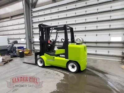 Used 2001 CLARK CGC70 Misc Forklifts Michigan US | Vander Ziel Machinery Sales #480427