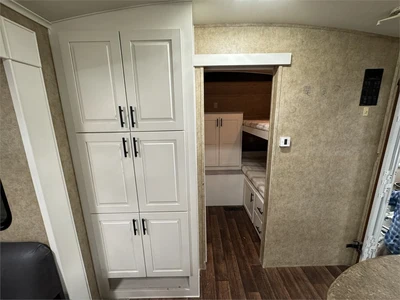 Used DUTCHMAN KOMFORT 3030QB Campers, Caravans, Motorhomes Oregon US | MachineryMax #1341169