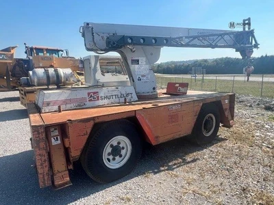 Used 1995 SHUTTLELIFT 3330ELB Mobile Cranes Tennessee US | Moore Equipment #1516704