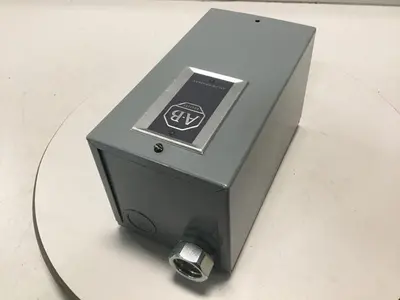 USED ALLEN BRADLEY 700-N400A1 / 700-N401A1