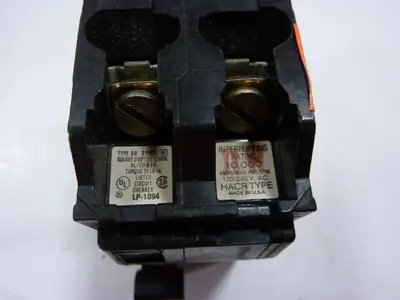 USED SQUARE D QO230