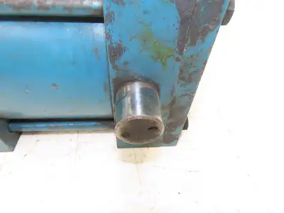 Used AVENTICS _UNKNOWN_ Pneumatic Cylinders Indiana US | Arrow Industrial #1408759