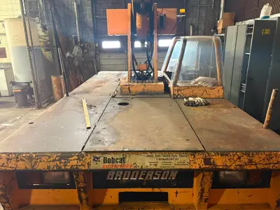 Used _UNKNOWN_ _UNKNOWN_ Carry Deck Cranes Ohio US | Myron Bowling Auctioneers Inc #1504396