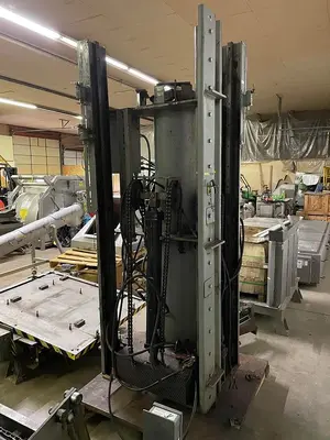 Whallon High Speed Bright Can Palletizer