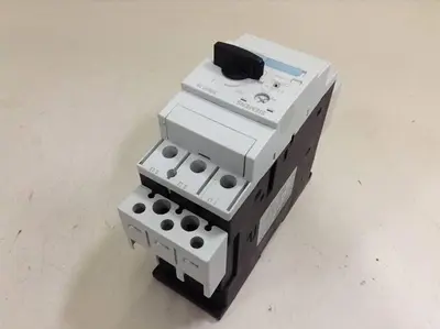 USED SIEMENS 3RV1 031-4HA10