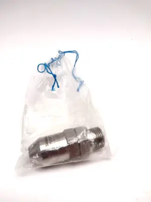 New | in-Stock Schlick 70/30 Degree Atomizing Spray Nozzle Size 3 7MM Bore 304SS Nozzles Michigan US | Maverick Industrial Sales #1396735