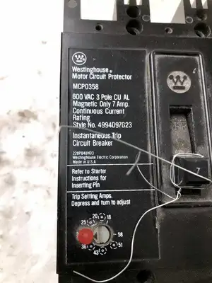 Westinghouse MCP0358 7A 3 Pole Magnetic Circuit Breaker 600VAC