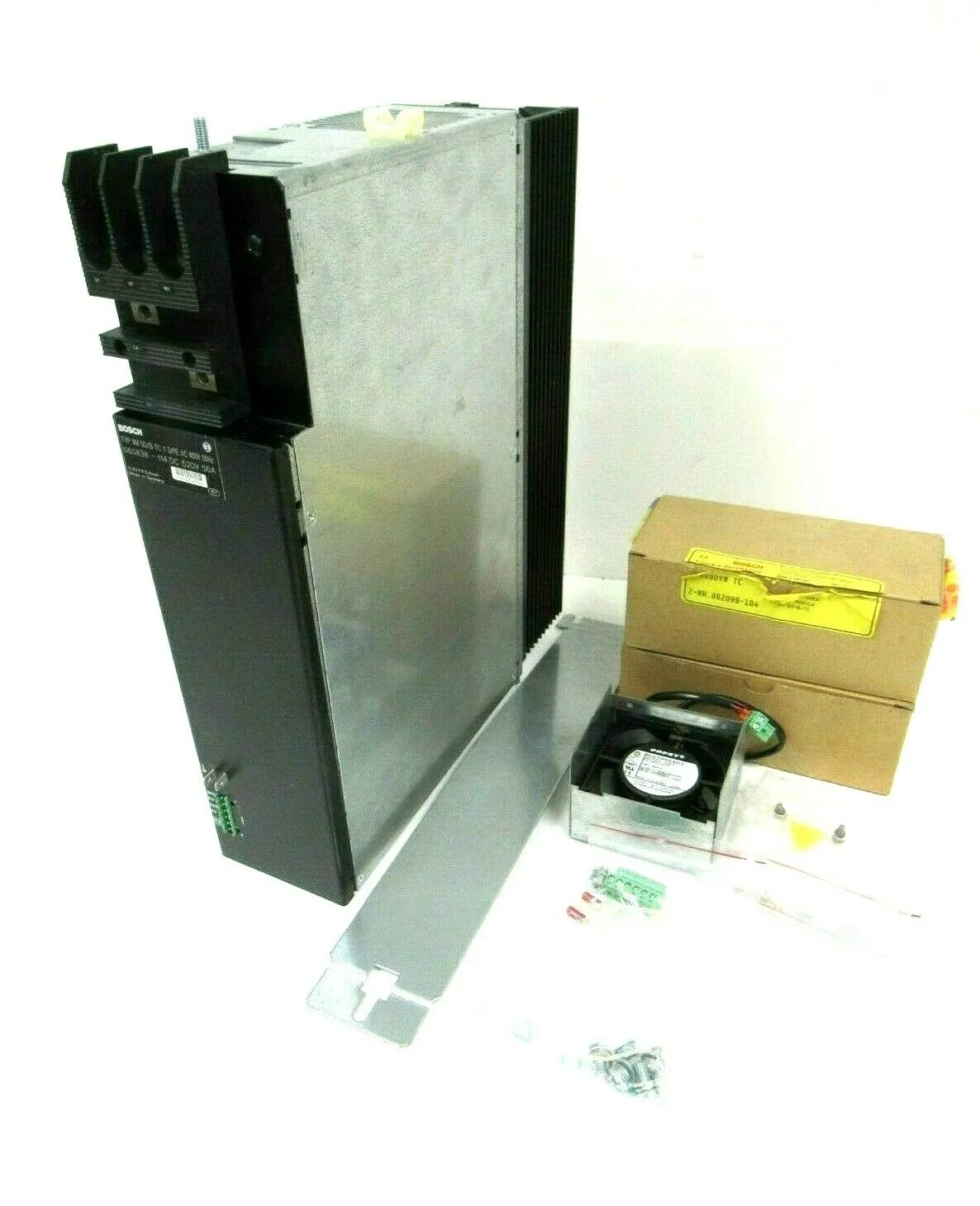 NEW BOSCH VM-50/B-TC-1-3/PE SERVO DRIVE VM50BTC13PE 400V 50HZ 060838-114