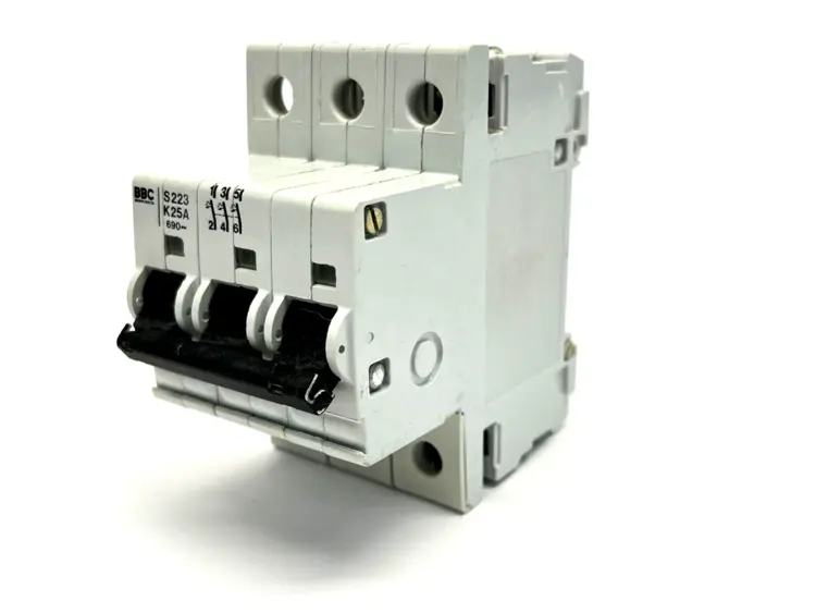 Used BBC _UNKNOWN_ Circuit Breakers | Maverick Industrial Sales #1109833