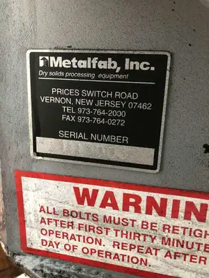 Metalfab 45 Gallon Dry Solid Processing Tank / Vibratory Bin 1.5HP 3PH 2160f/lbs