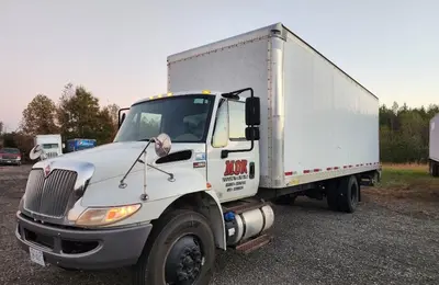 USED 2017 INTERNATIONAL 4300