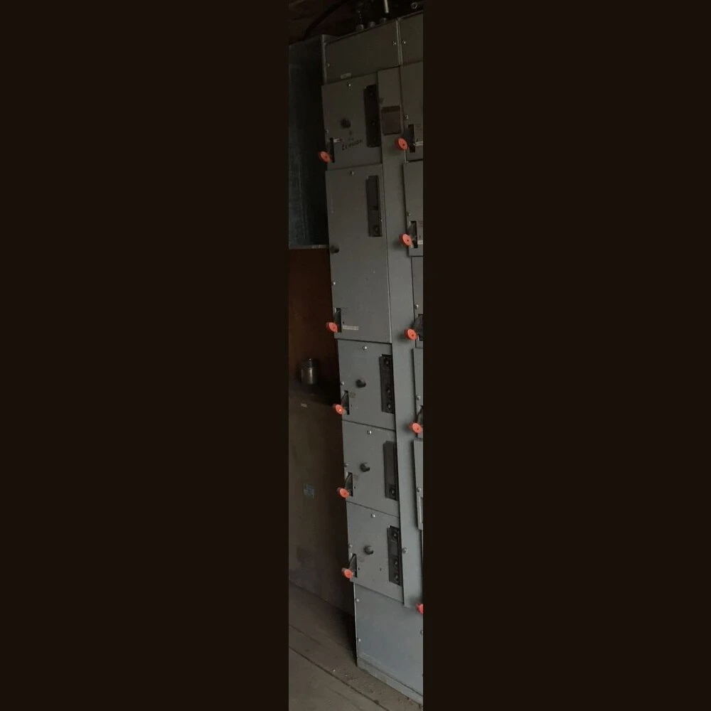 General Electric 600 Volt 8000 Line MCC Section