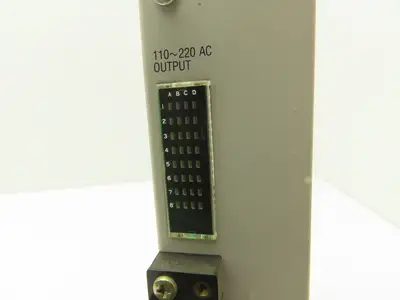 Siemens 505-4832 Digital Output Module PLC Rack E-Stand 110/220 AC Output