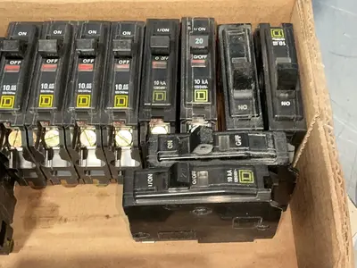 Used SQUARE D _UNKNOWN_ Circuit Breakers Ohio US | HGR 24 #1508026