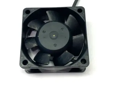 Used Servo Brushless DC Axial Cooling Fan 24VDC 0.7A 1.4W LOT OF 2 Electronic Component Fans Michigan US | Maverick Industrial Sales #1389569