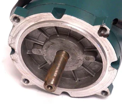 USED RELIANCE ELECTRIC V76B1534M-VG MOTOR 3/4HP, 2500RPM, TPR, EE56C