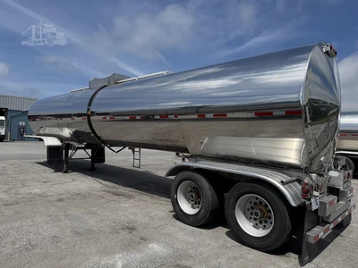 Used 2011 POLAR _UNKNOWN_ Tanker Trailers Indiana US | Lakeshore Equipment Sales #1546603