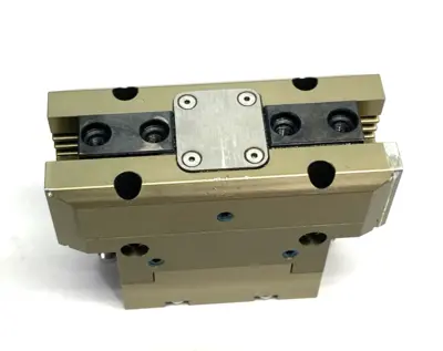 Used SCHUNK Universal Pneumatic Gripper 2-Jaw 8mm Stroke 371401 Pneumatic Cylinders Michigan US | Maverick Industrial Sales #1410880
