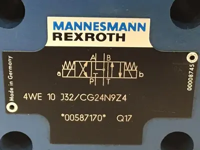 USED REXROTH 4WE10J32CG24N9Z4