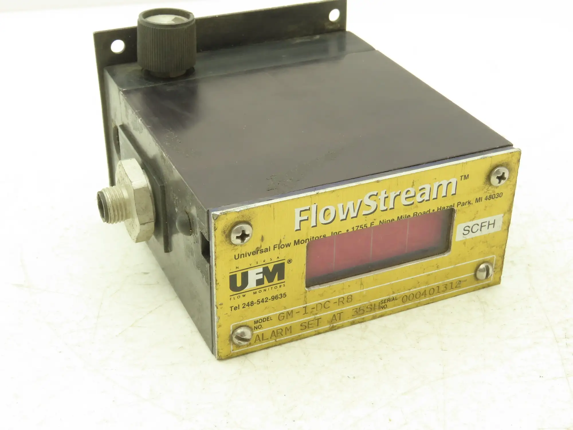 Universal Flow Monitors GM1DCR8 Flowstream 100 SCFH @ 14.7 PSTA 70F 35SH Alarm