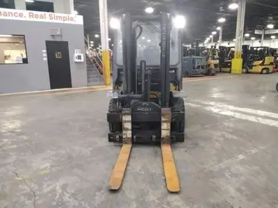 USED 2021 YALE GLP080
