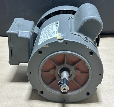 NEW WEG 3318ES1BB56CFL