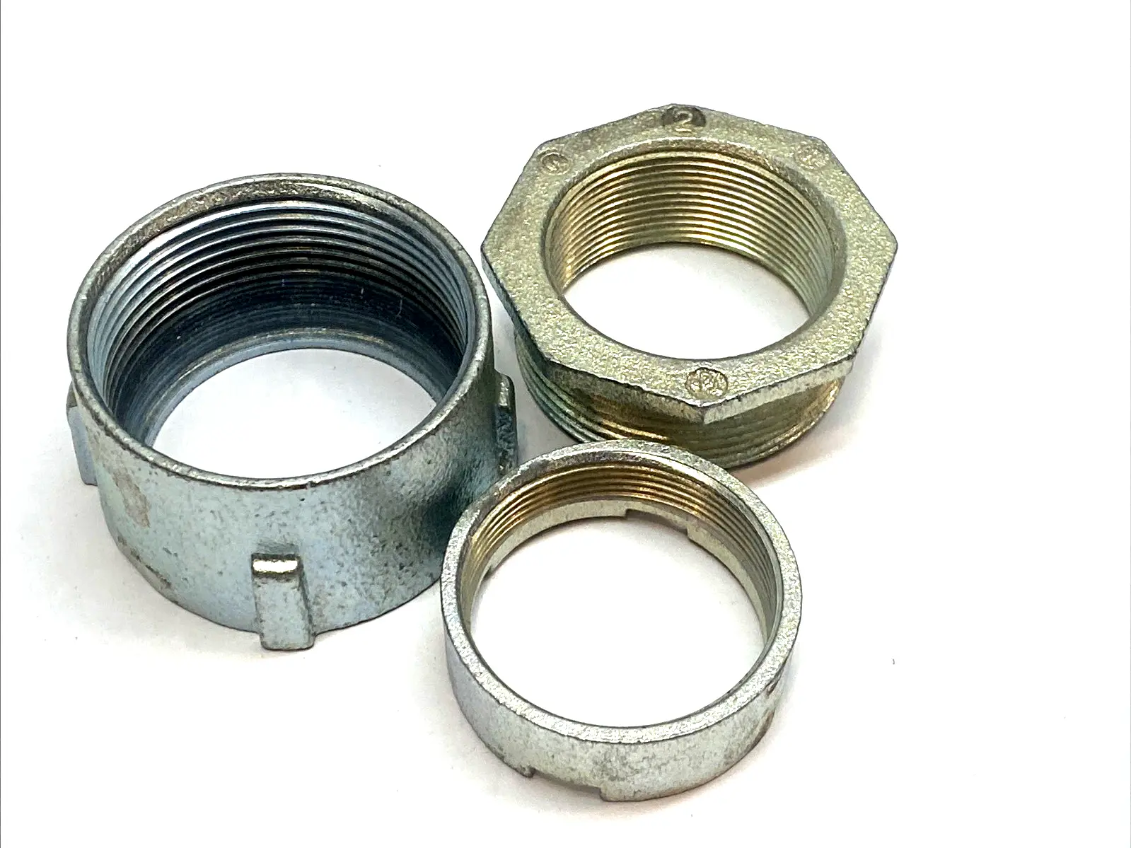 USED THOMAS & BETTS ERICKSON COUPLING 2" 3-PC MALLEABLE IRON RIGID IMC