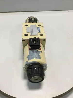 USED MANNESMANN REXROTH 4WE10J32CG24N9K4