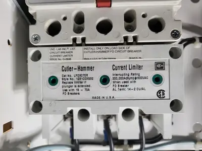 Used EATON SVX015A1-5A4N1 Switchgears British Columbia CA | Lenmark #240186