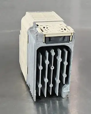 USED Yaskawa Yaskawa CIMR-VA2A0006BAA