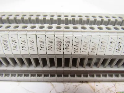 Allen Bradley 1492-W3 Terminal Block Lot of 100