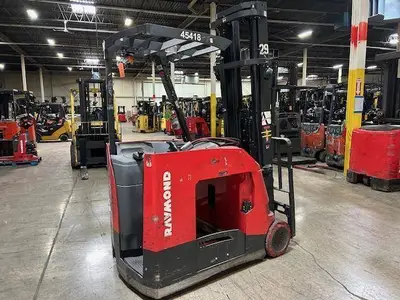Used 2017 RAYMOND 425C50TT 3-Wheel Stand up Electric Counterbalance Forklifts Illinois US | Somerset Equipment Sales #1546274