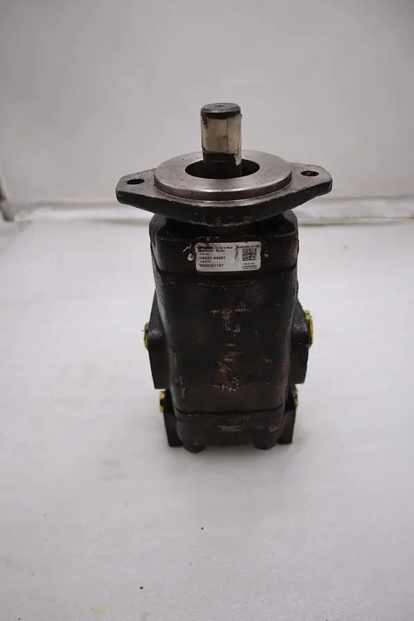 3269121137 Parker Commercial Intertech Gear Pump STOCK H1834
