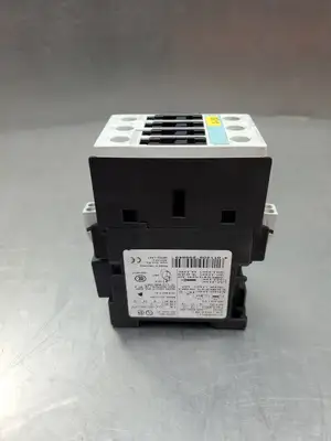 Siemens 3RT1025-3K..0 SIRIUS Contactor. 4E-41