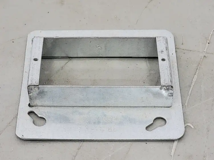 New | in-Stock THOMAS & BETTS BC52-C-49-3/4 Parts British Columbia CA | Lenmark #270219