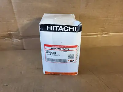 NEW HITACHI 4252563